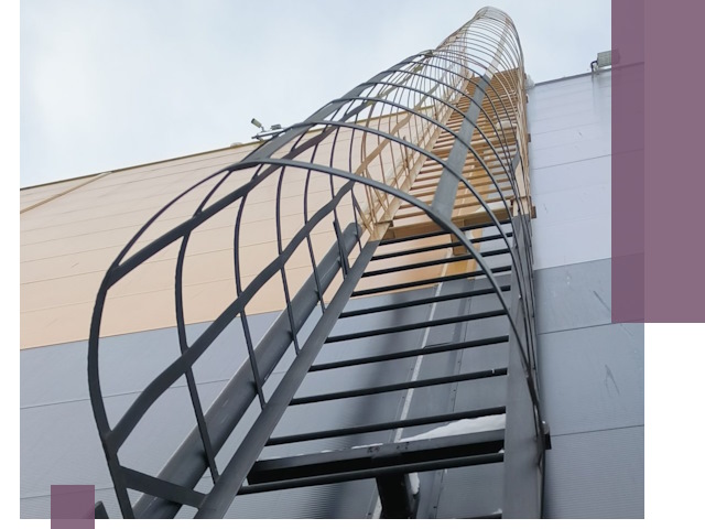 Изготовление и монтаж пожарных лестниц в Кандалакше профессионально