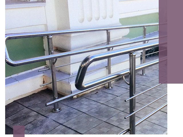 Ограждения пандусов из металла и нержавейки в Кандалакше