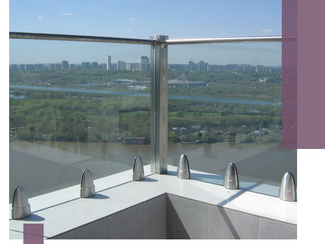 Стеклянные парапеты премиум класса в Кандалакше для домов и бизнесов