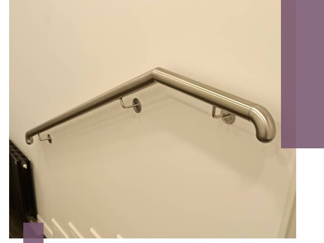 Изготовление пристенных поручней в Кандалакше под ключ за сроки