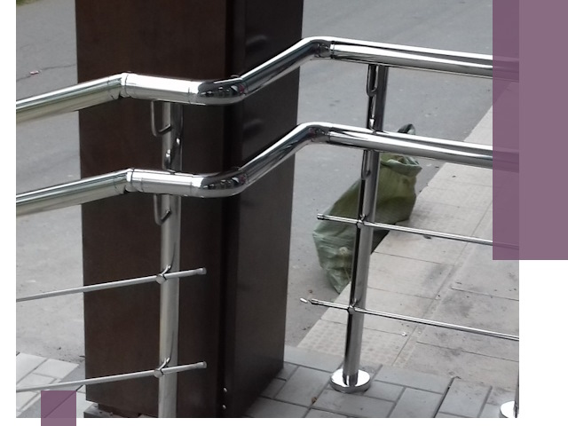 Монтаж поручней из нержавеющей стали в Кандалакше качественно и быстро